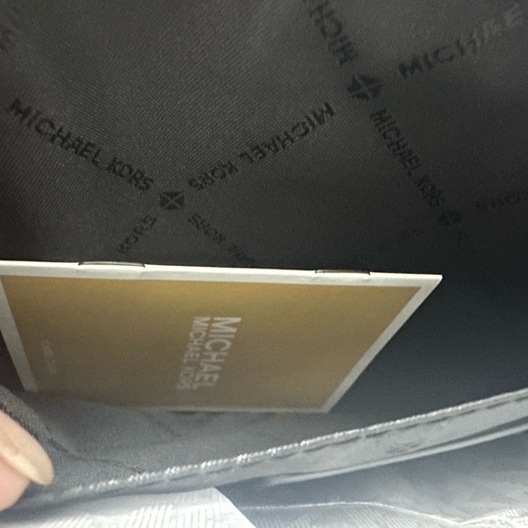 Micheal Kors wristlet